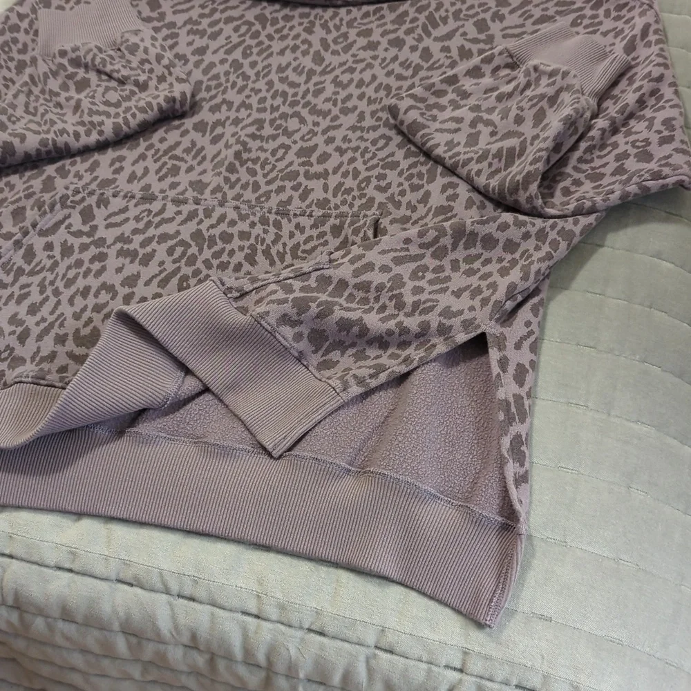 American Eagle Ahh-Mazingly Soft Hoodie. - Picture 3 of 4